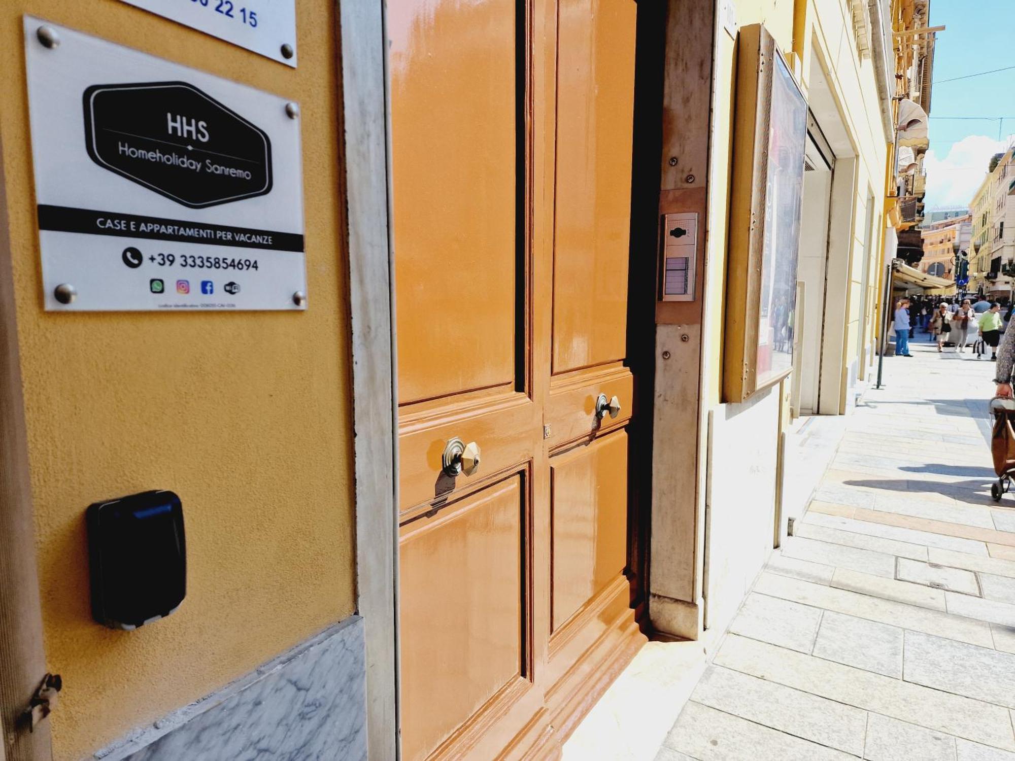 Homeholidaysanremo - 2,0 Ngoại thất bức ảnh